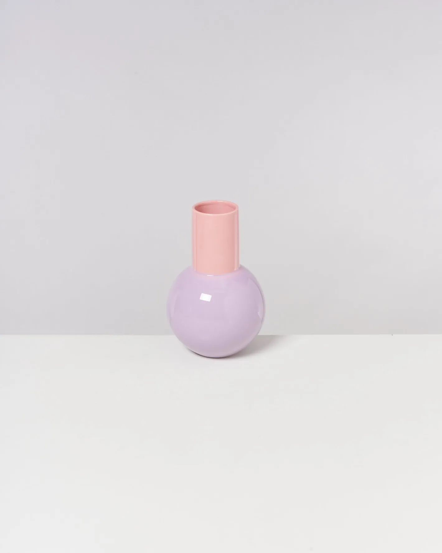 Motel a Miio Mittlere Vasen^Bola Vase M - Lilac Pink