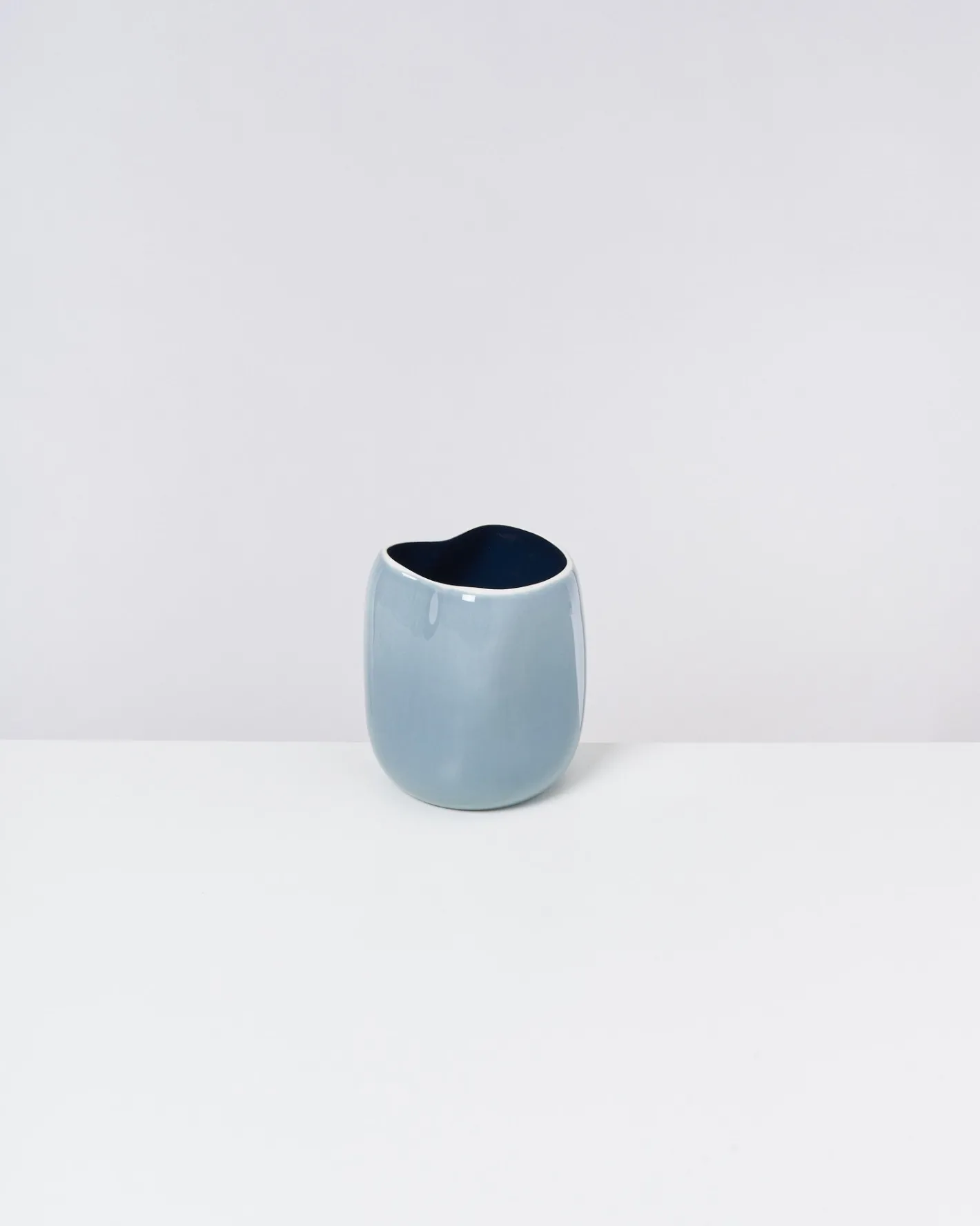 Motel a Miio Mittlere Vasen^João Vase M Greyblue