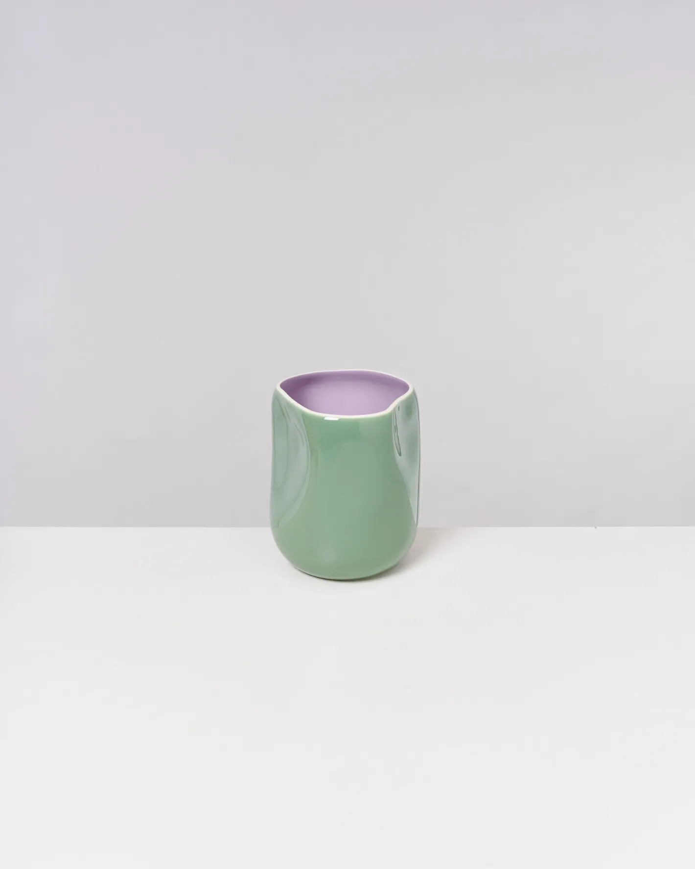 Motel a Miio Mittlere Vasen^João Vase M Sage Lilac