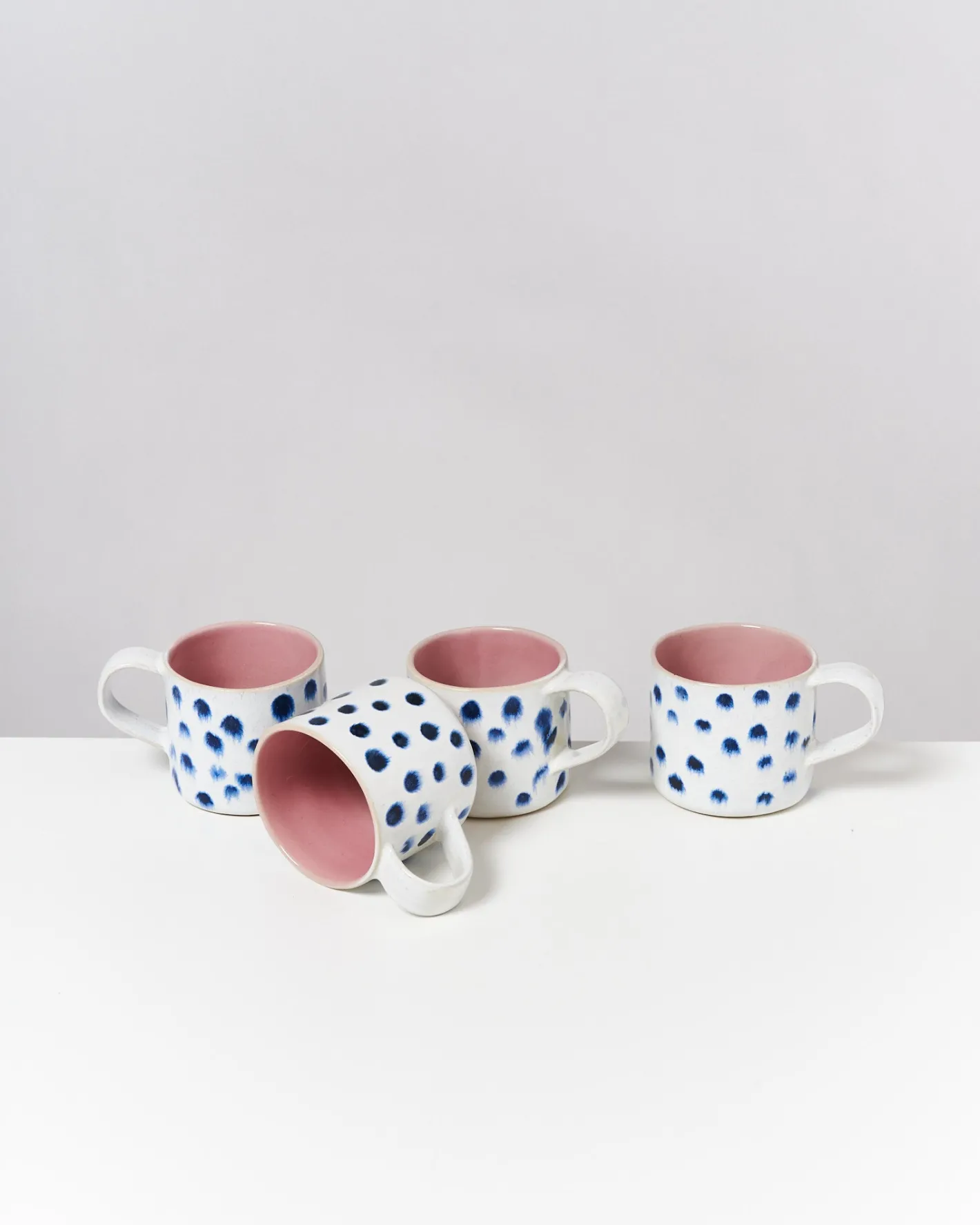 Motel a Miio Tassen-Sets^Nódoa - Set Of 4 Mugs Pink With Dots