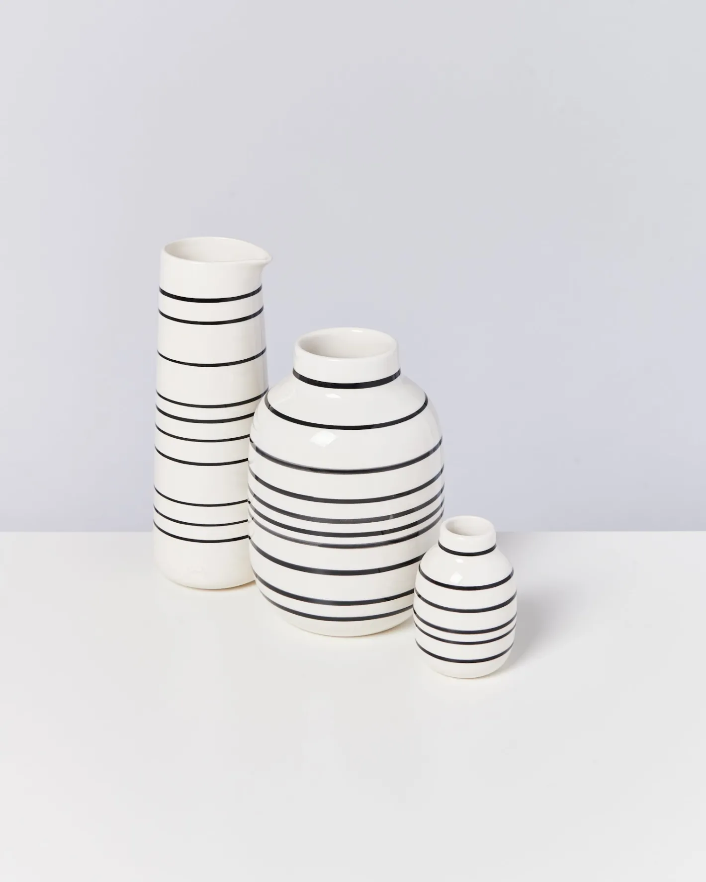 Motel a Miio Mittlere Vasen^Nuno Vase M - Black & White Striped